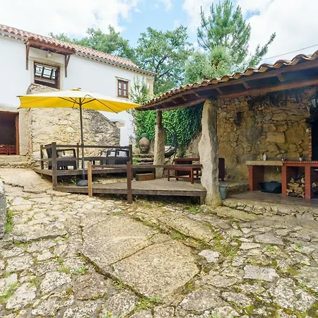 Casa Do Vale Do Papo Tatil Evi Pombal (Leiria)