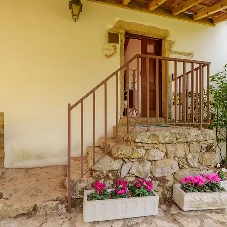 Casa Do Vale Do Papo Tatil Evi Pombal (Leiria)