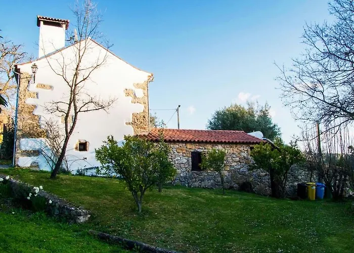 Casa Do Vale Do Papo * Помбал